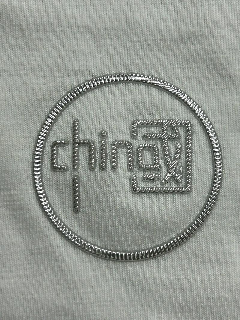 服裝無縫壓花工藝:刻字膜,發泡厚板,植絨,直噴漸變,高周波,